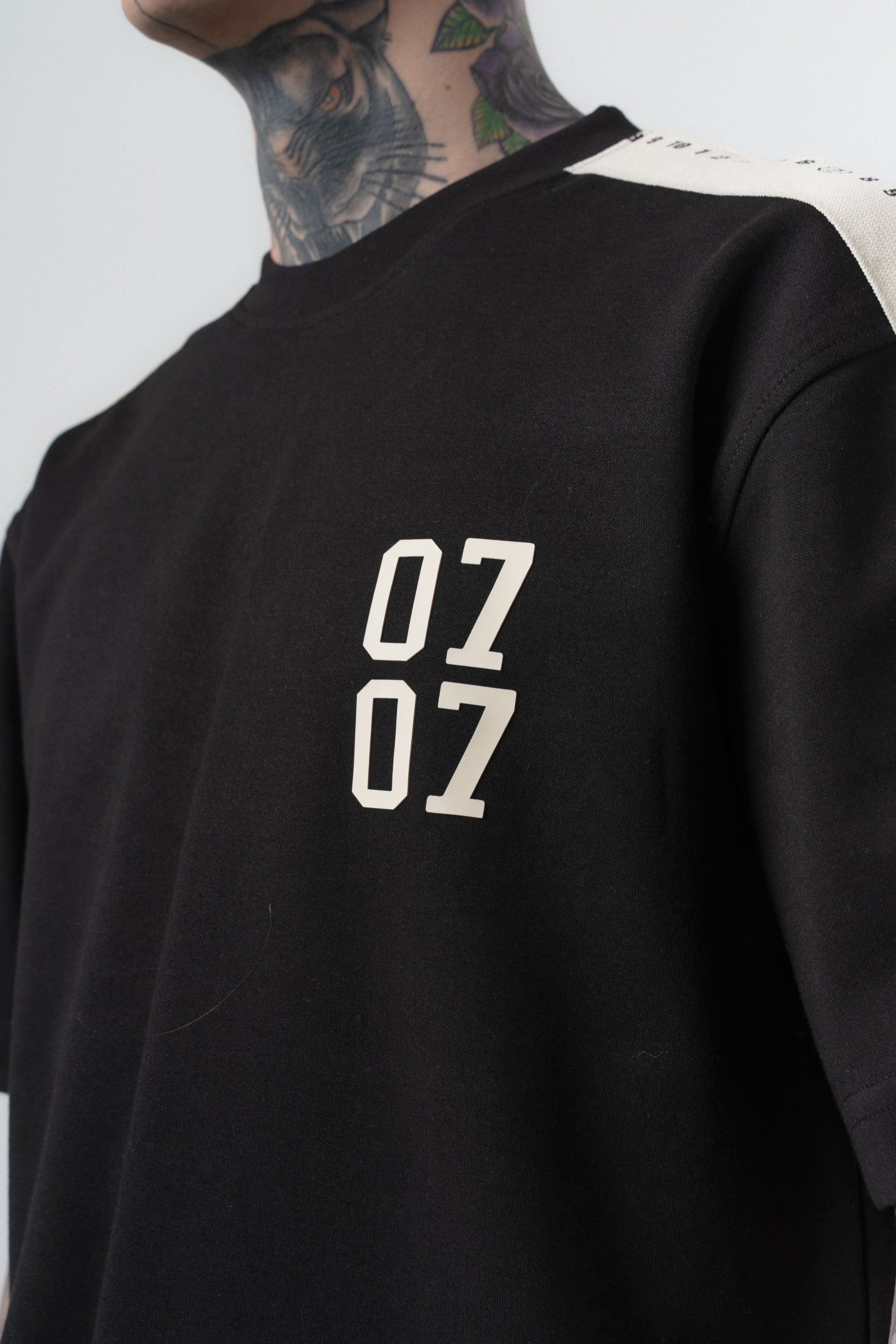 07 Striped Regular Fit Tracksuit Black