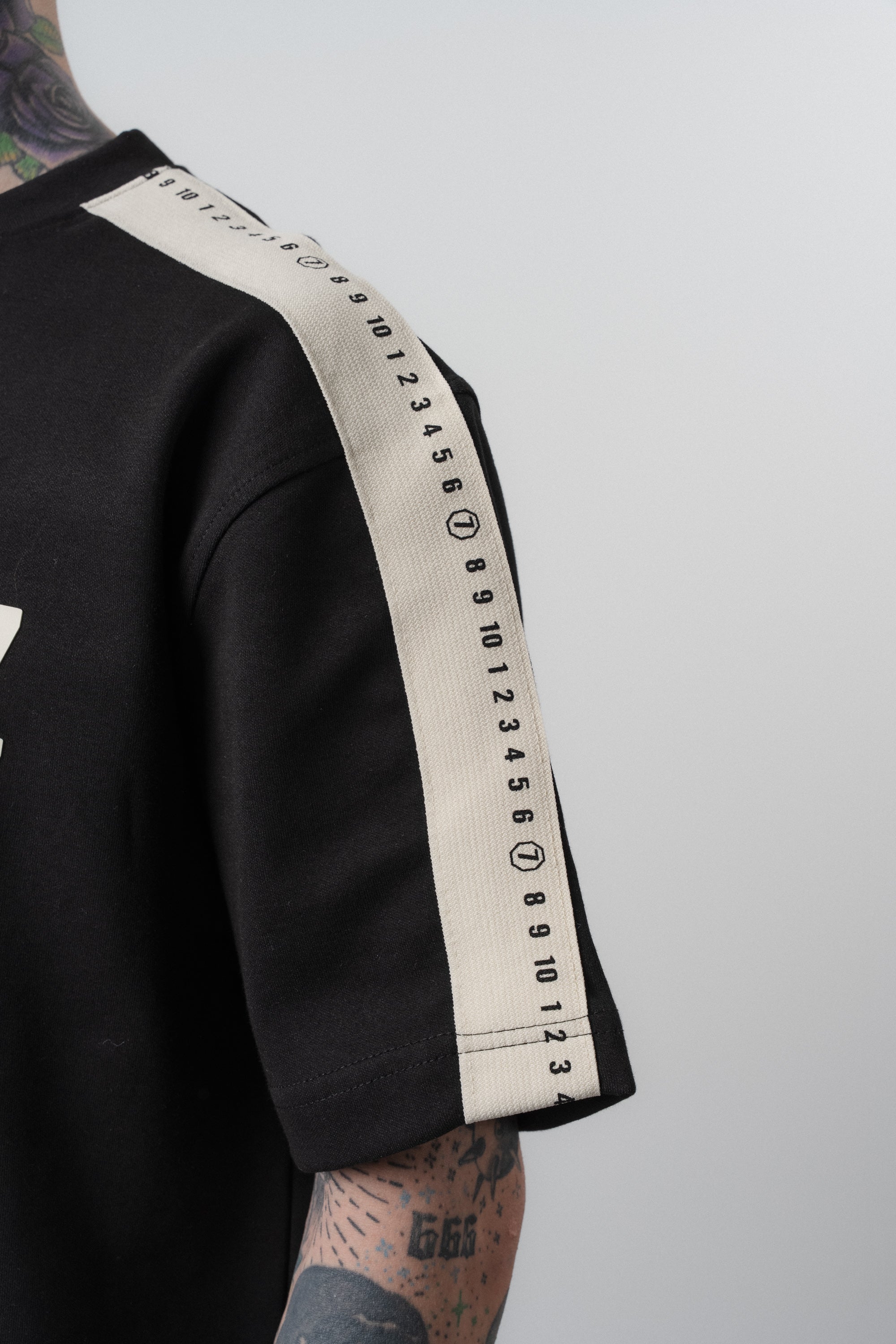07 Striped Regular Fit Tracksuit Black