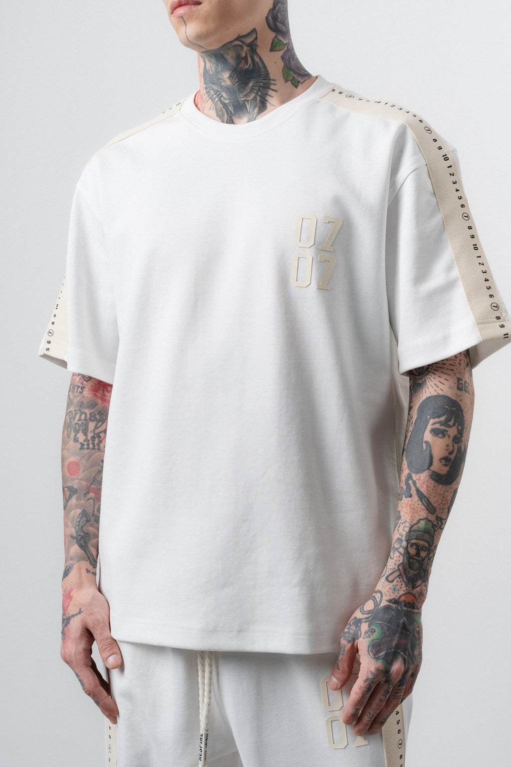 07 Striped Regular Fit Tracksuit Ecru