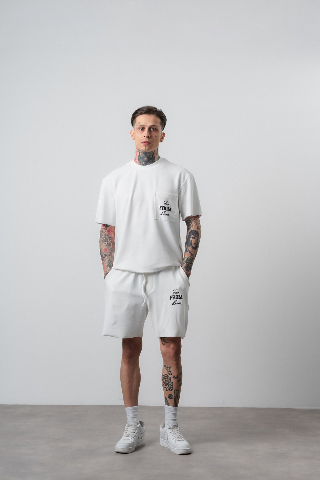 Far From Basic Regular Fit Set Ecru