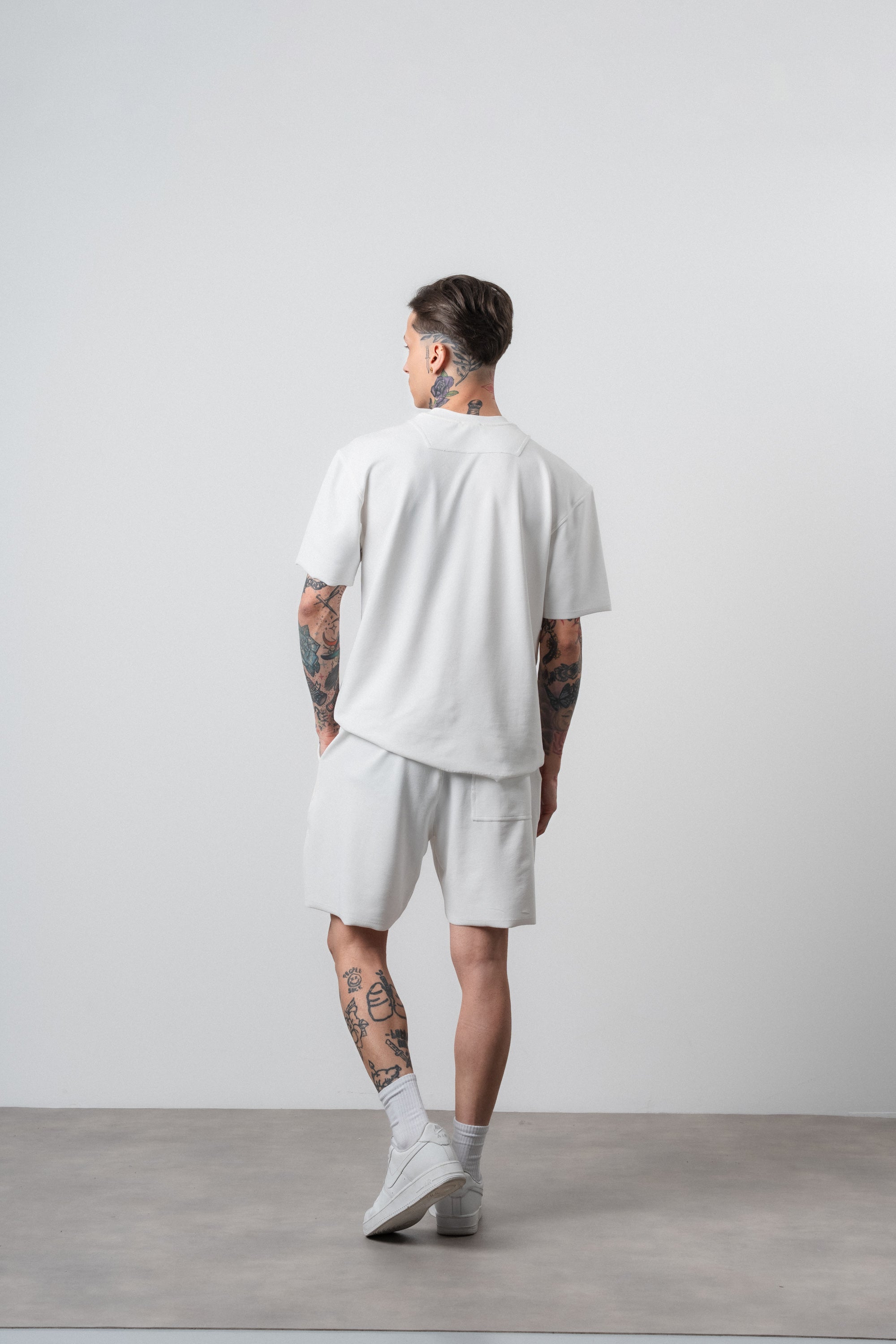 Far From Basic Regular Fit Set Ecru