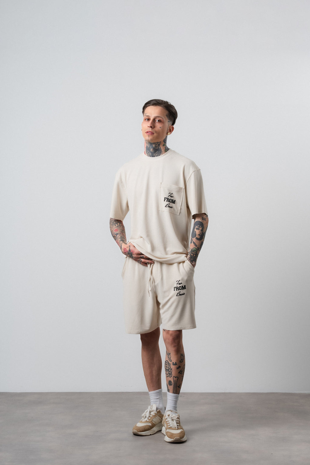 Far From Basic Regular Fit Set Beige