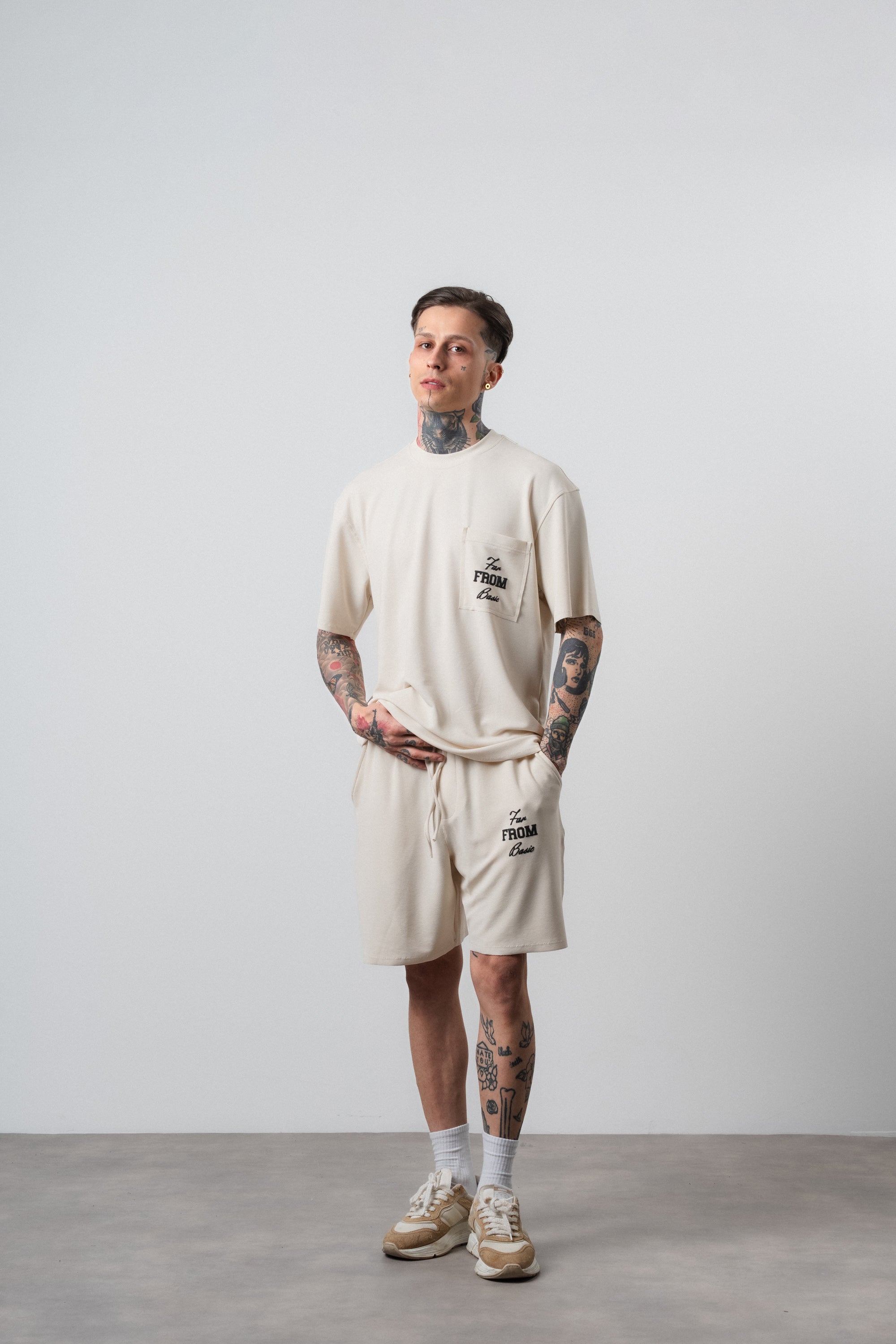 Far From Basic Regular Fit Set Beige