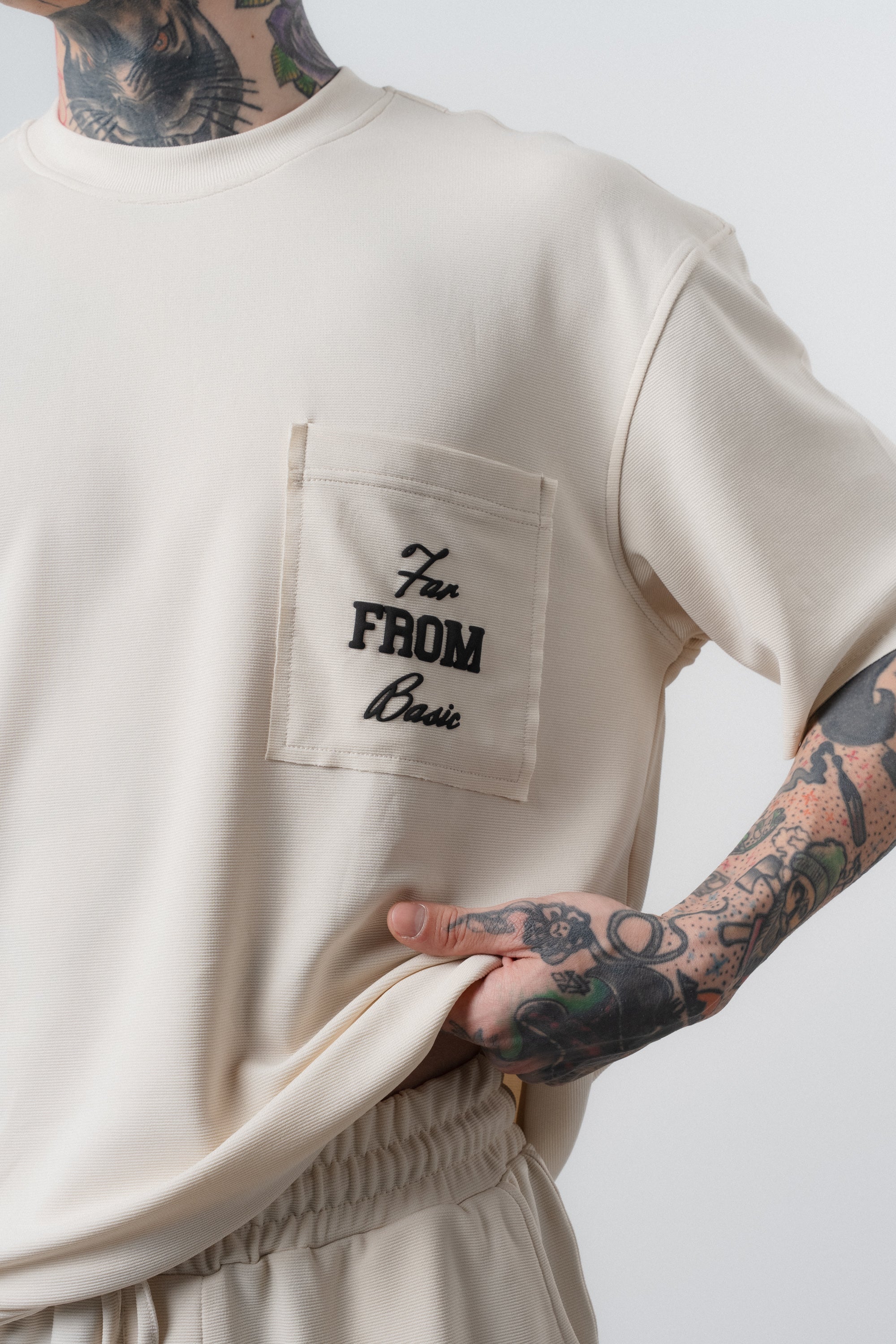 Far From Basic Regular Fit Set Beige
