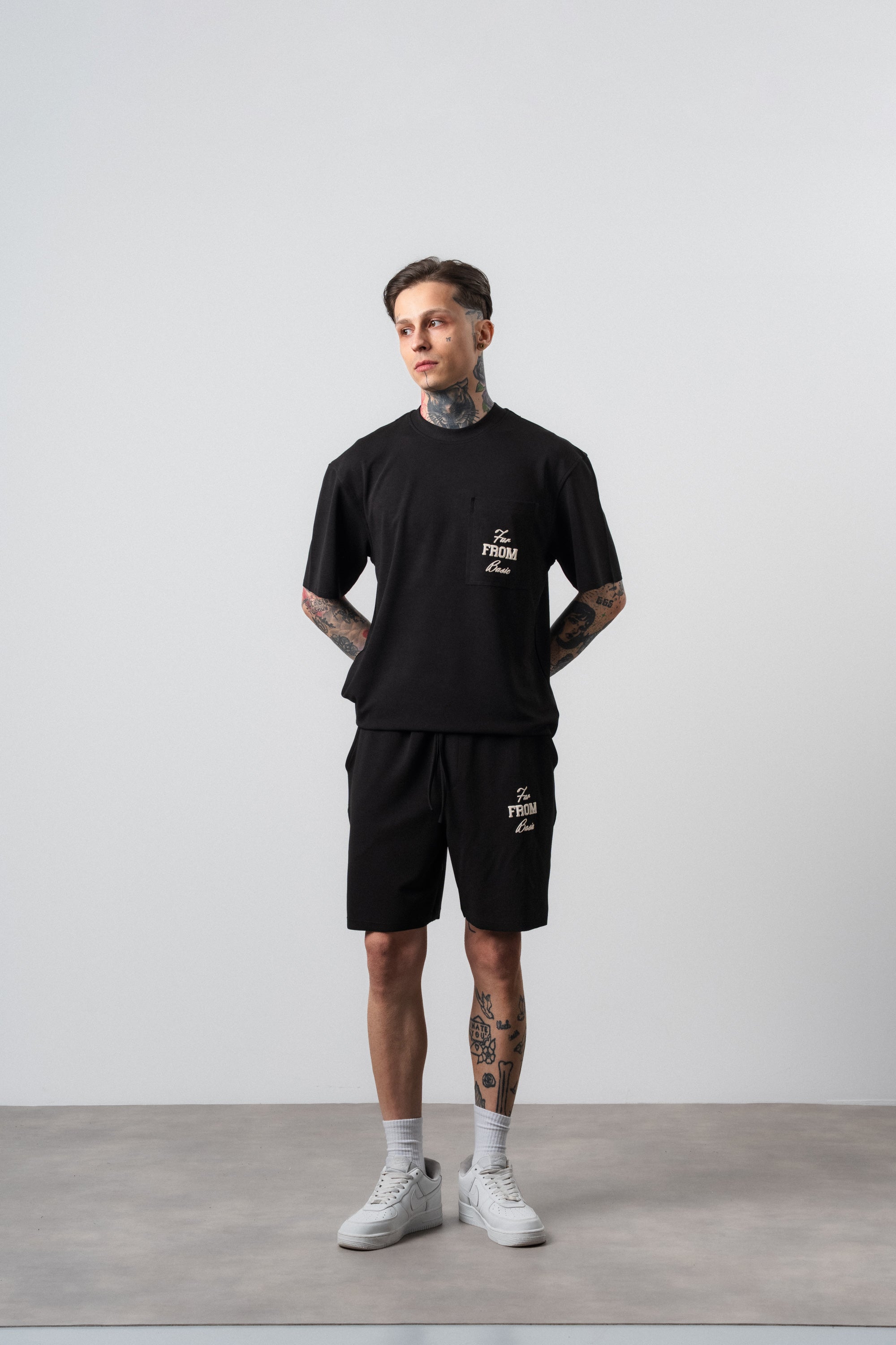 Far From Basic Regular Fit Set Black