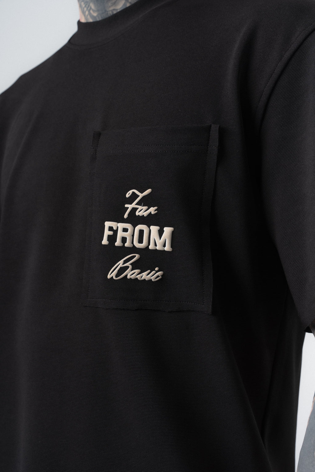 Far From Basic Regular Fit Set Black