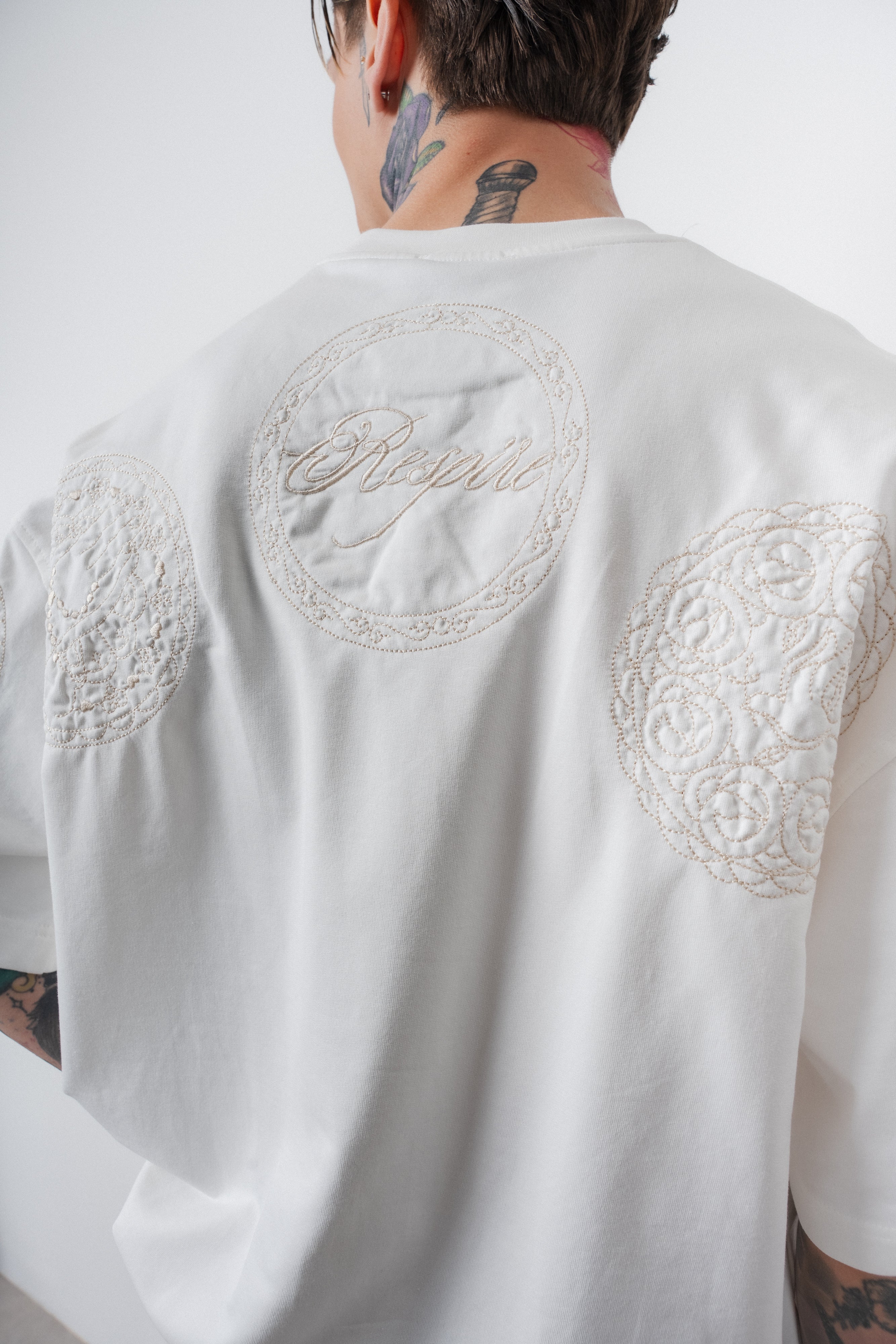 Rosette Oversized T-Shirt Ecru