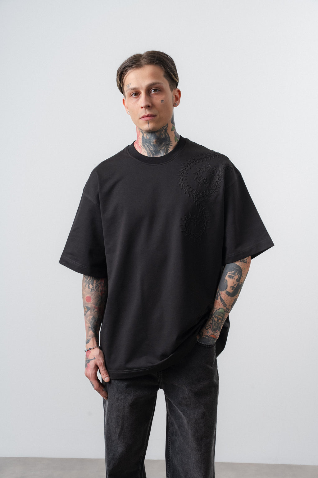 Itsbyzey Spiral Oversized T-Shirt Black