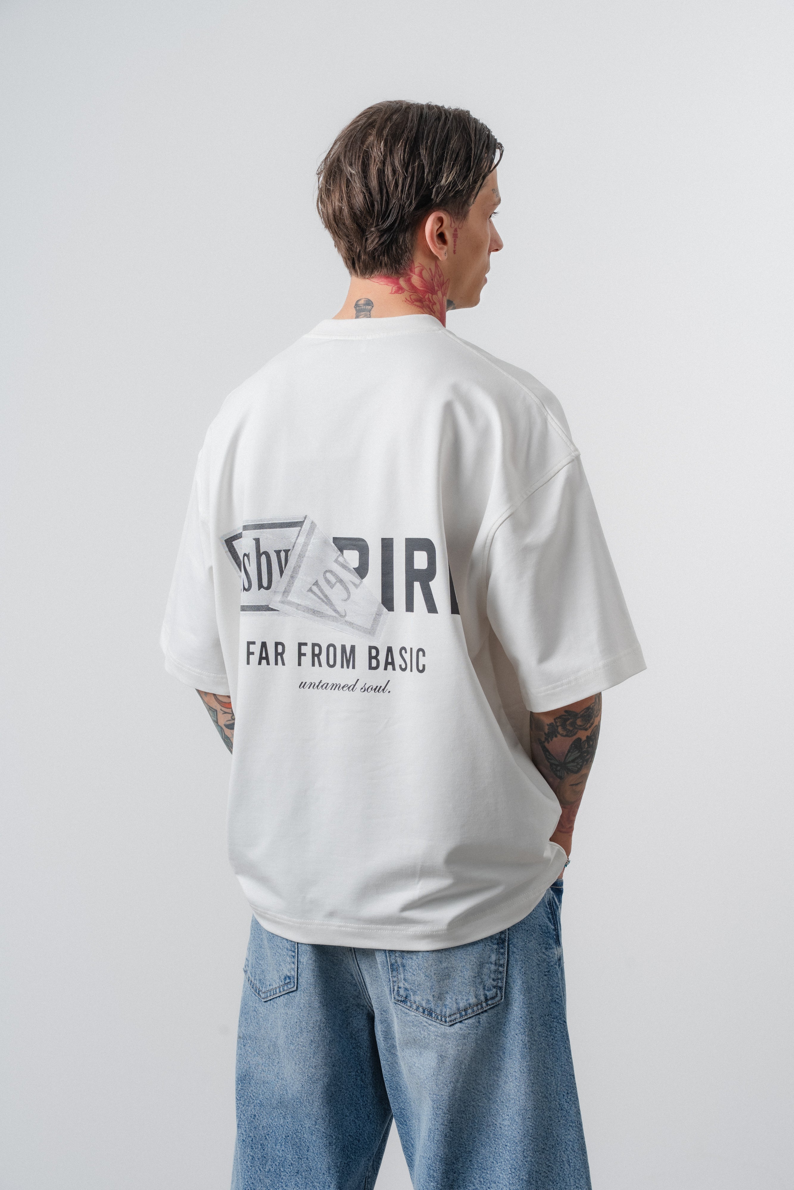 Respire x Itsbyzey Oversized T-Shirt Ecru