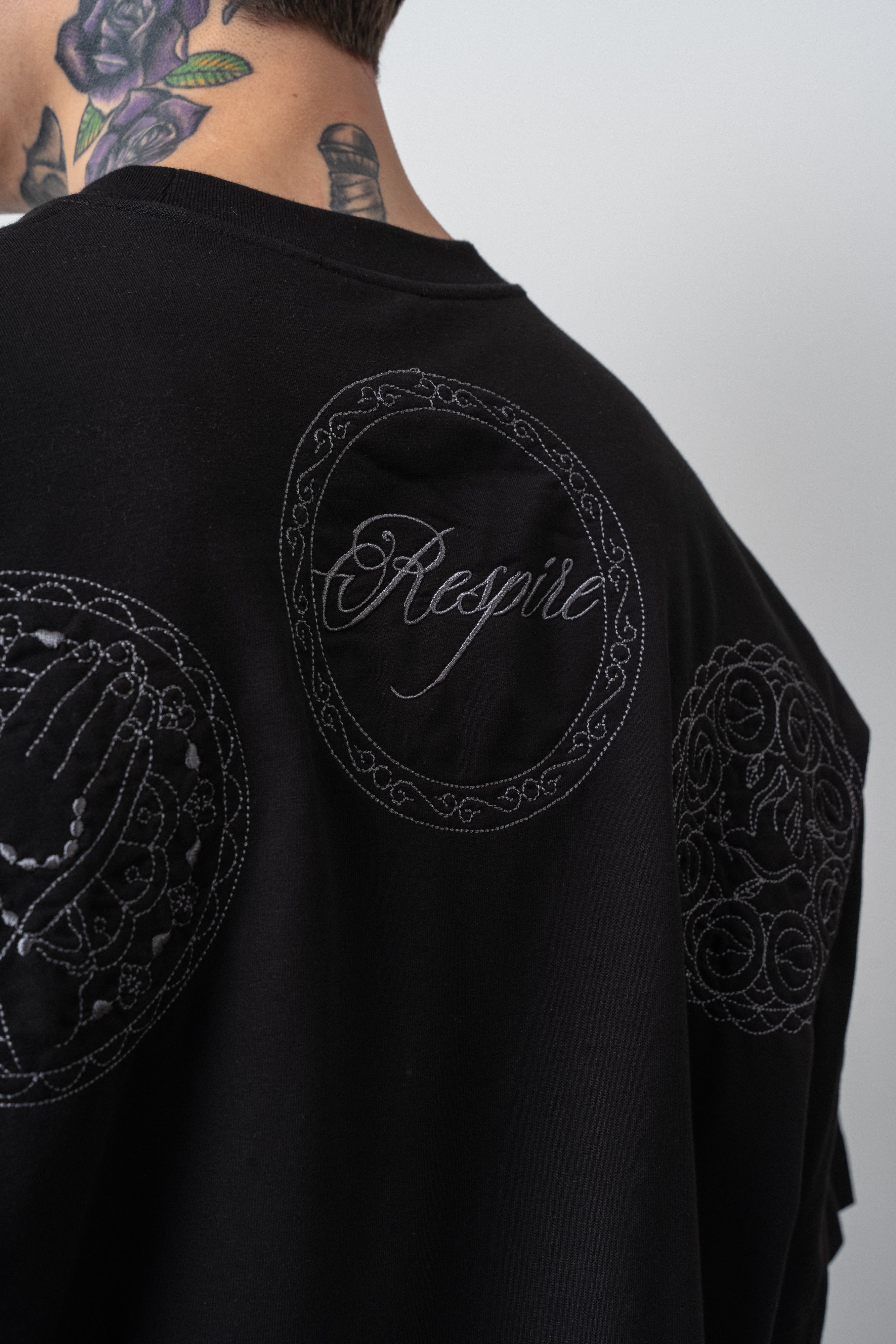 Rosette Oversized T-Shirt Black