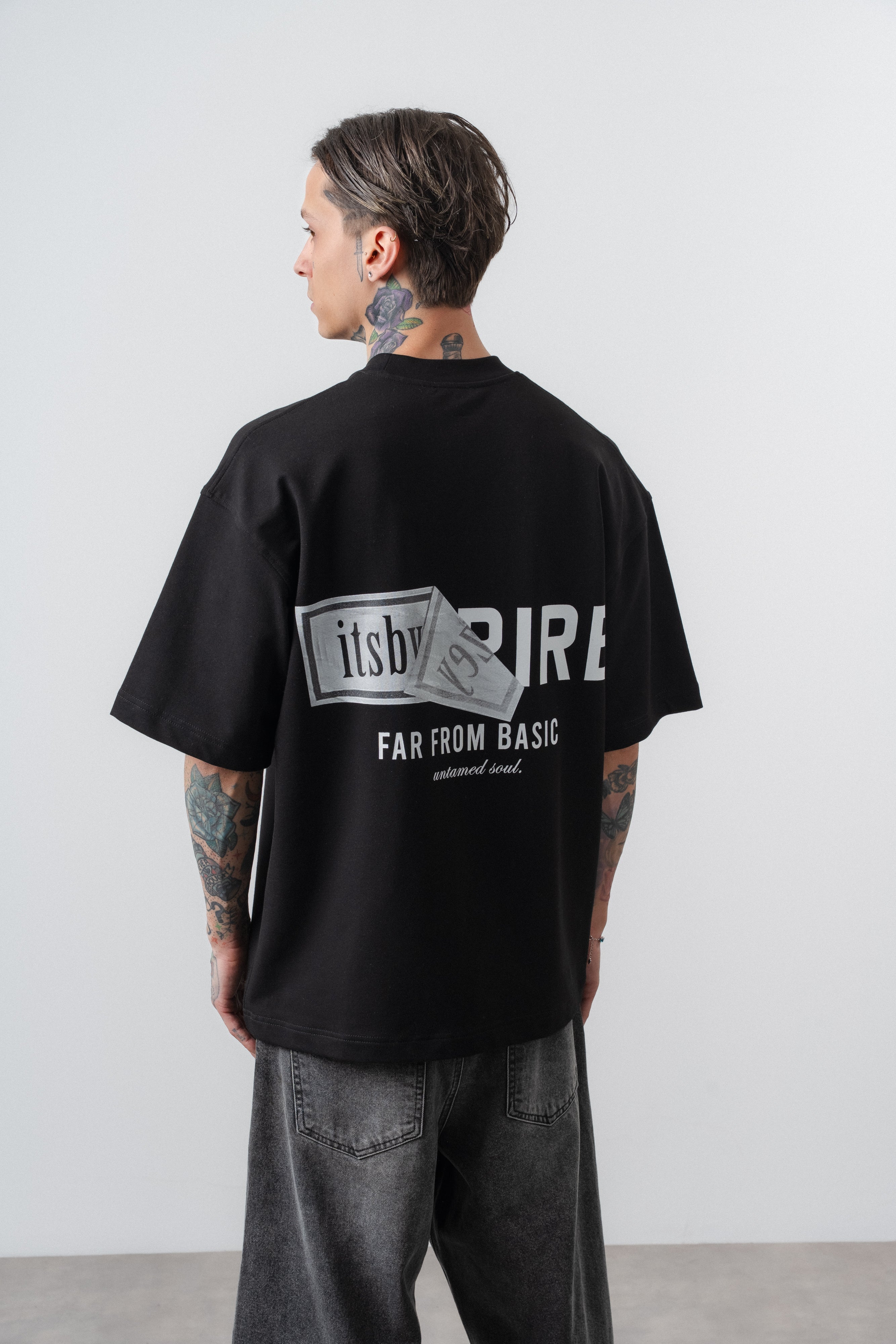 Respire x Itsbyzey Oversized T-Shirt Black