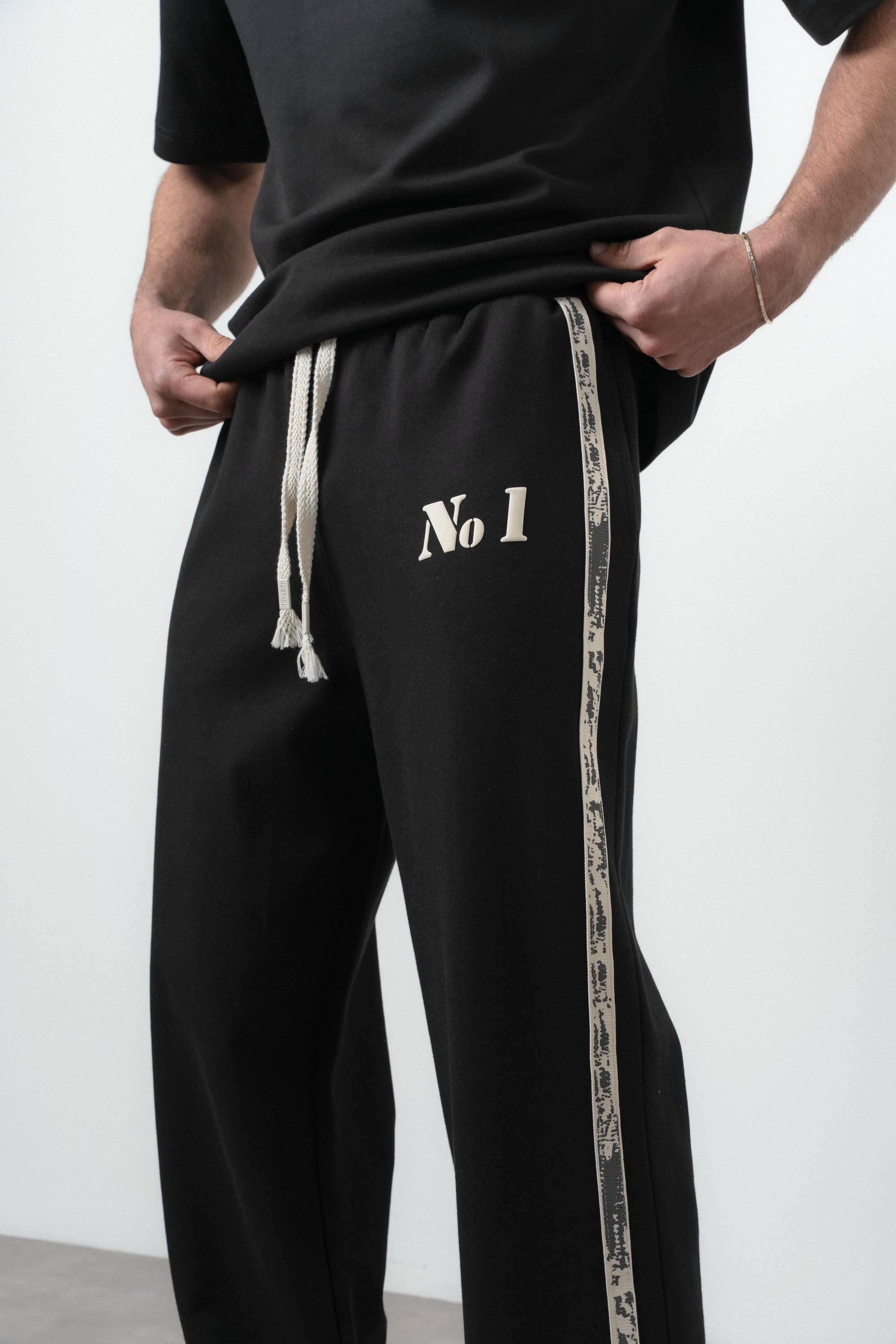 No1 Striped Regular Fit Tracksuit Black