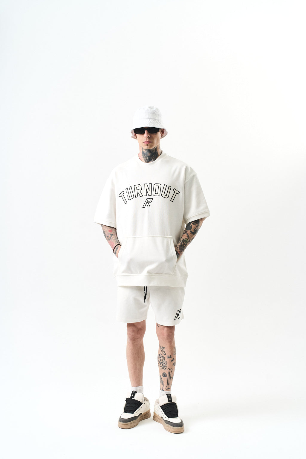 Turnout Oversized Set Ecru