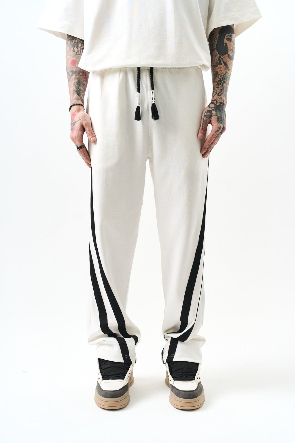 Stripe Detailed Baggy Sweatpant Ecru