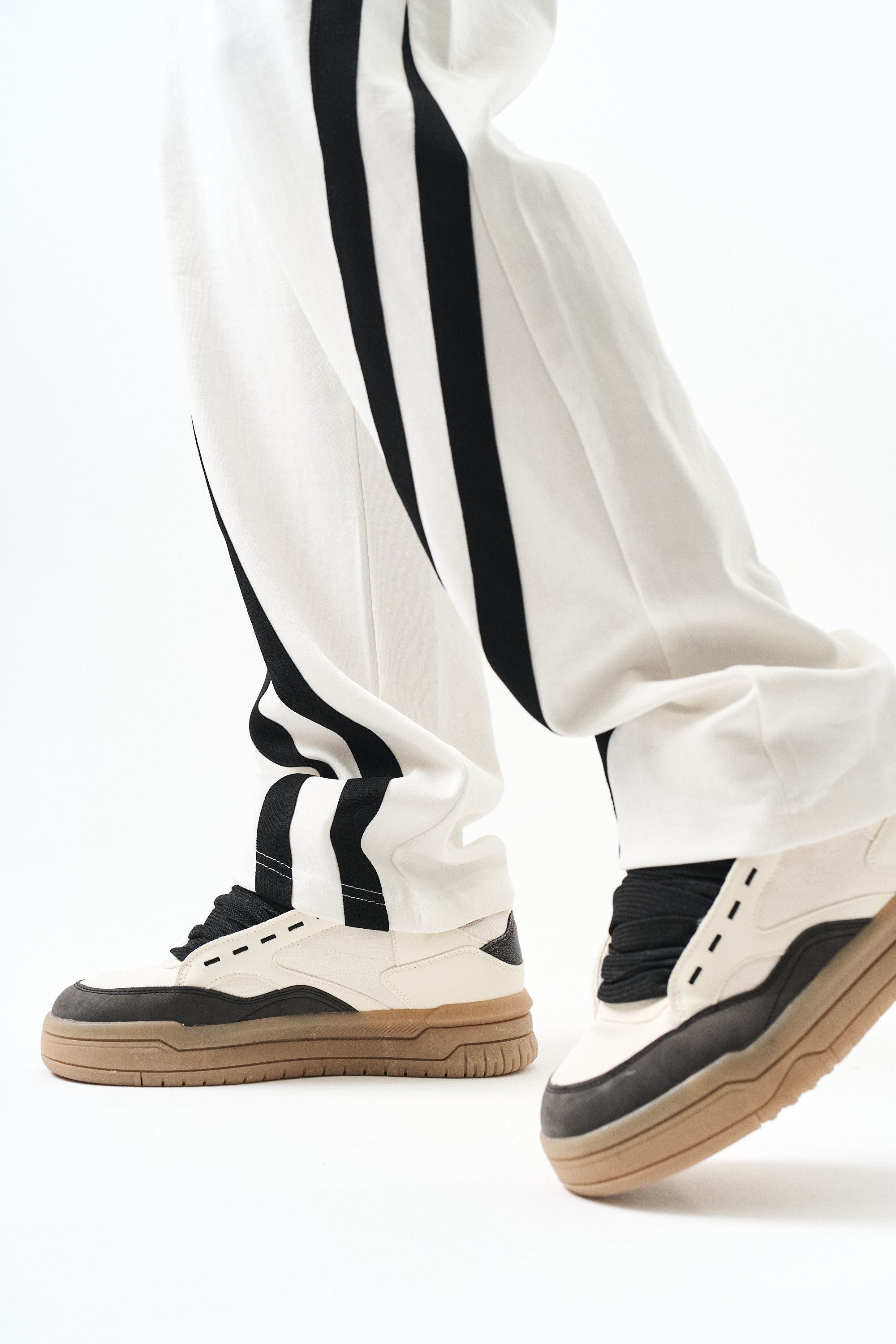 Stripe Detailed Baggy Sweatpant Ecru