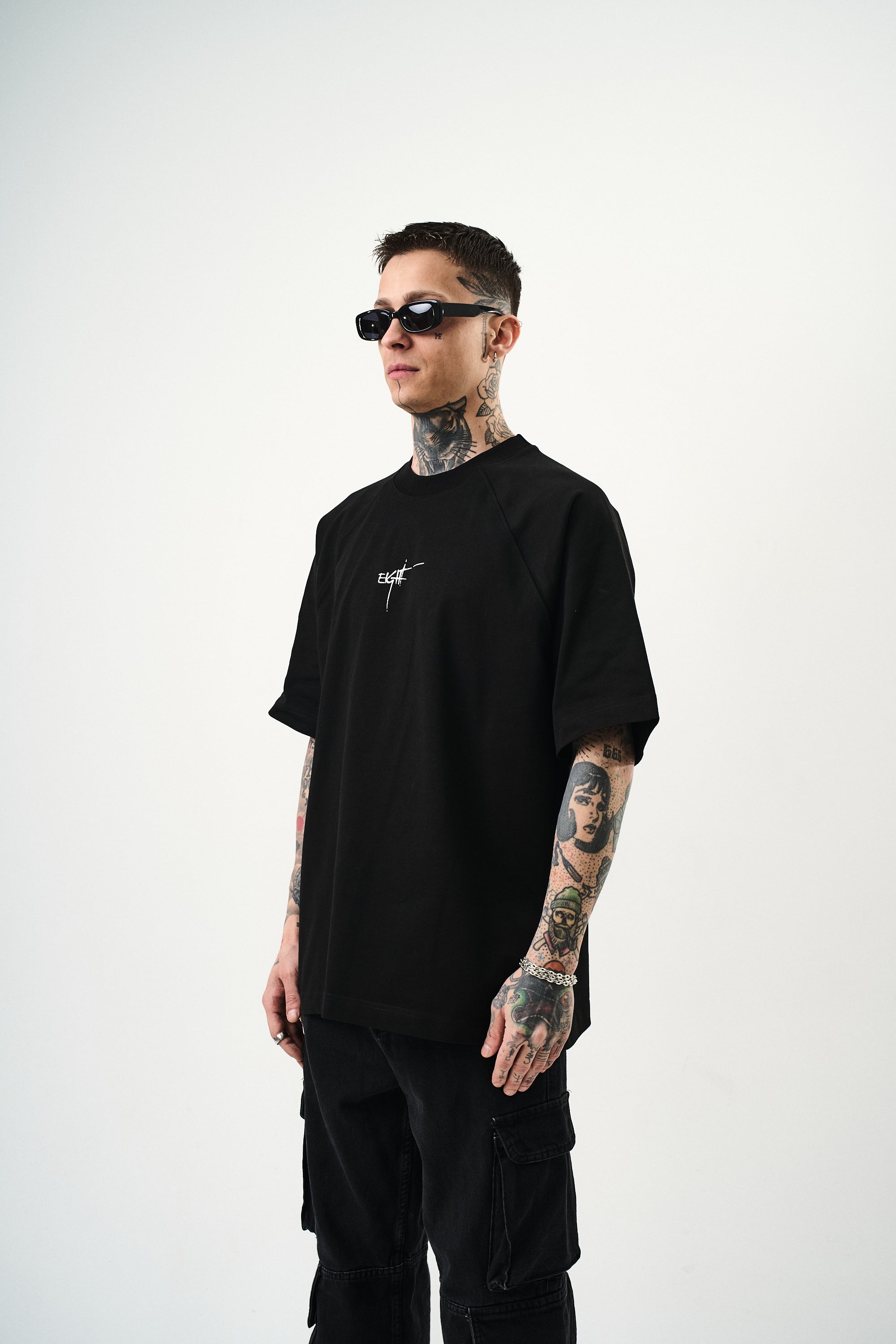Eight Oversized T-Shirt Black
