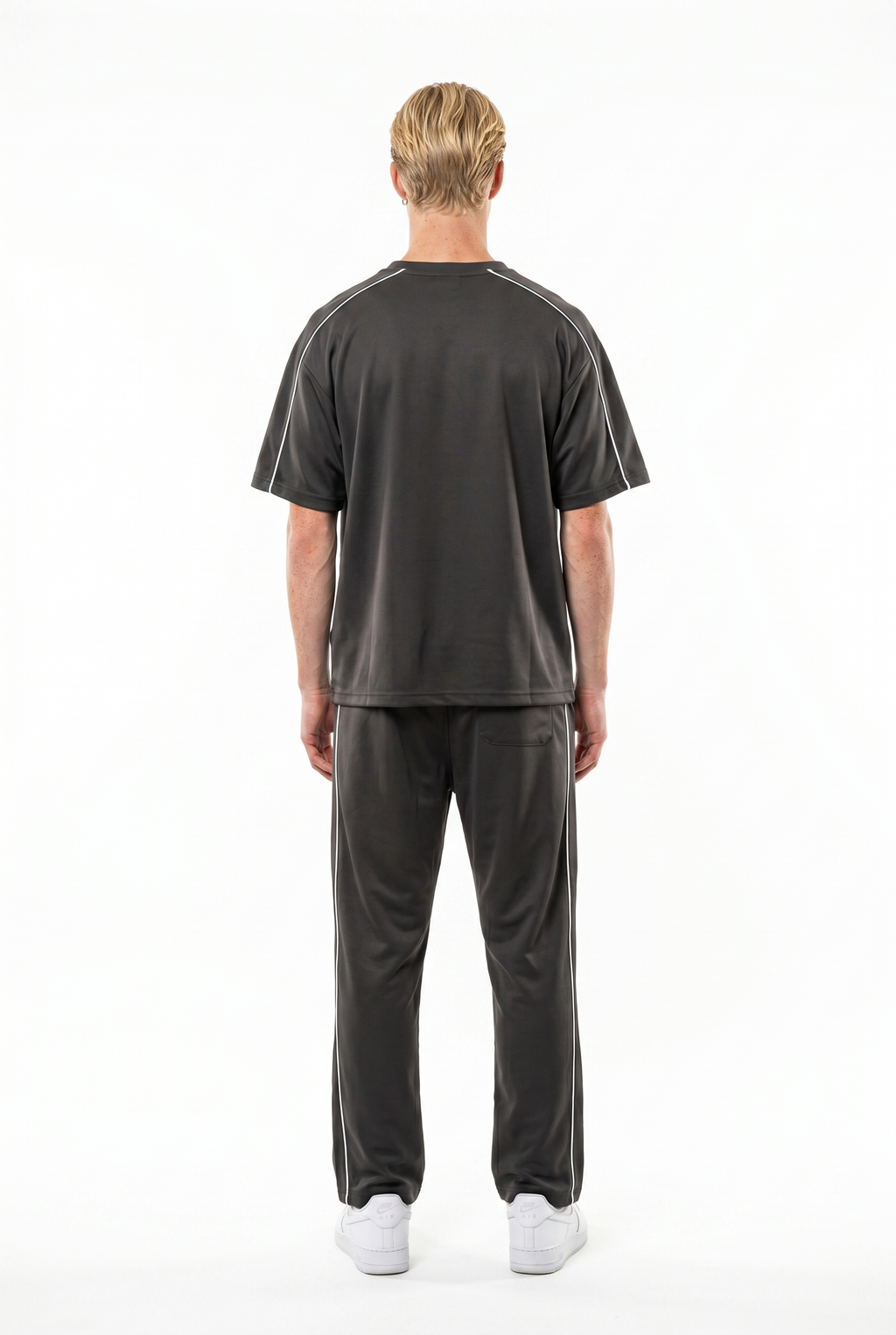 Court Regular Fit Set Brown