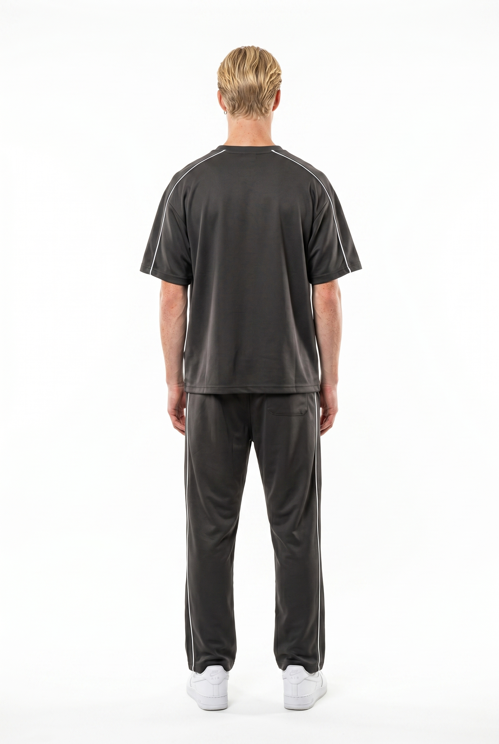 Court Regular Fit Set Brown