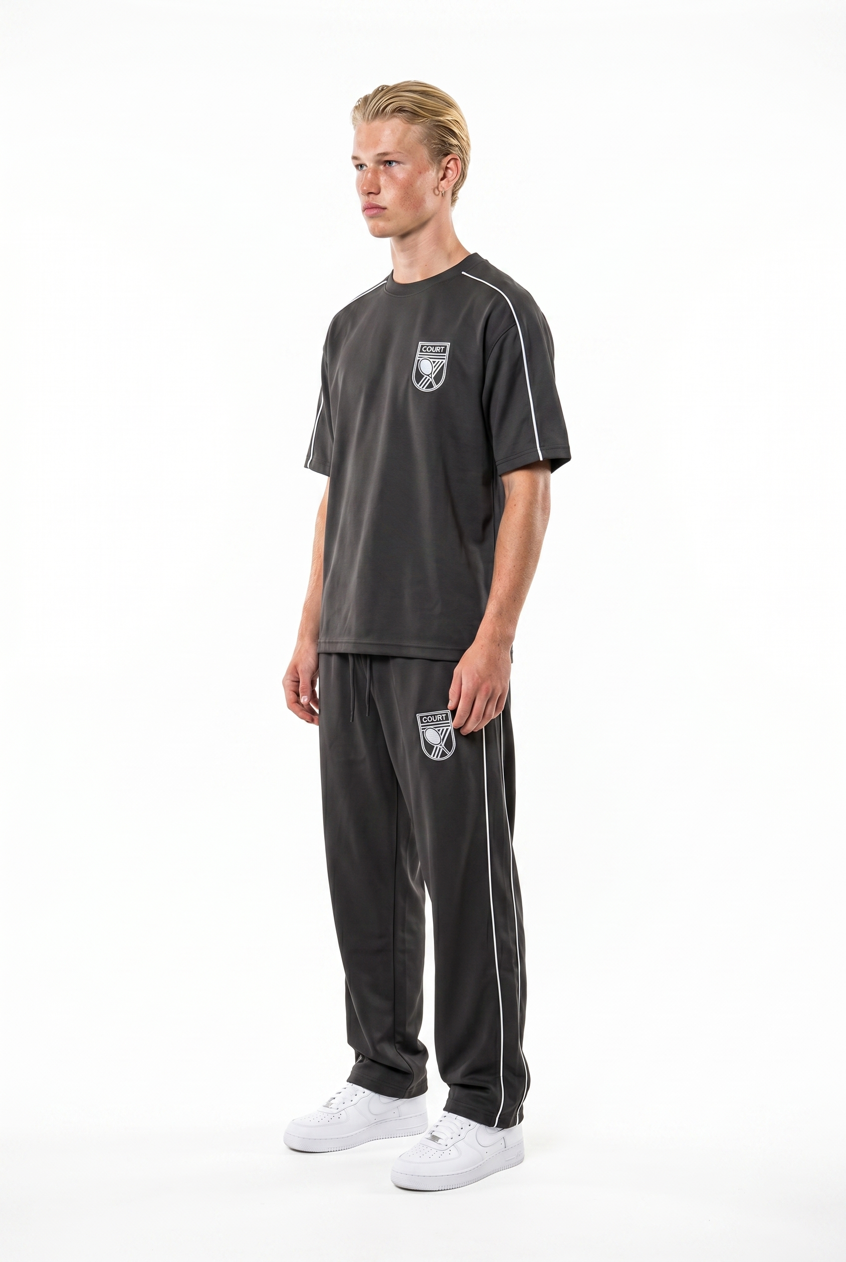 Court Regular Fit Set Brown